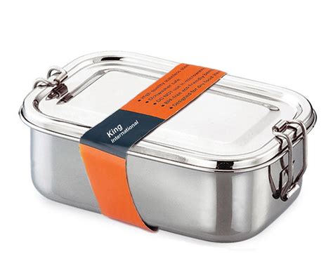 rectangular lunch containers